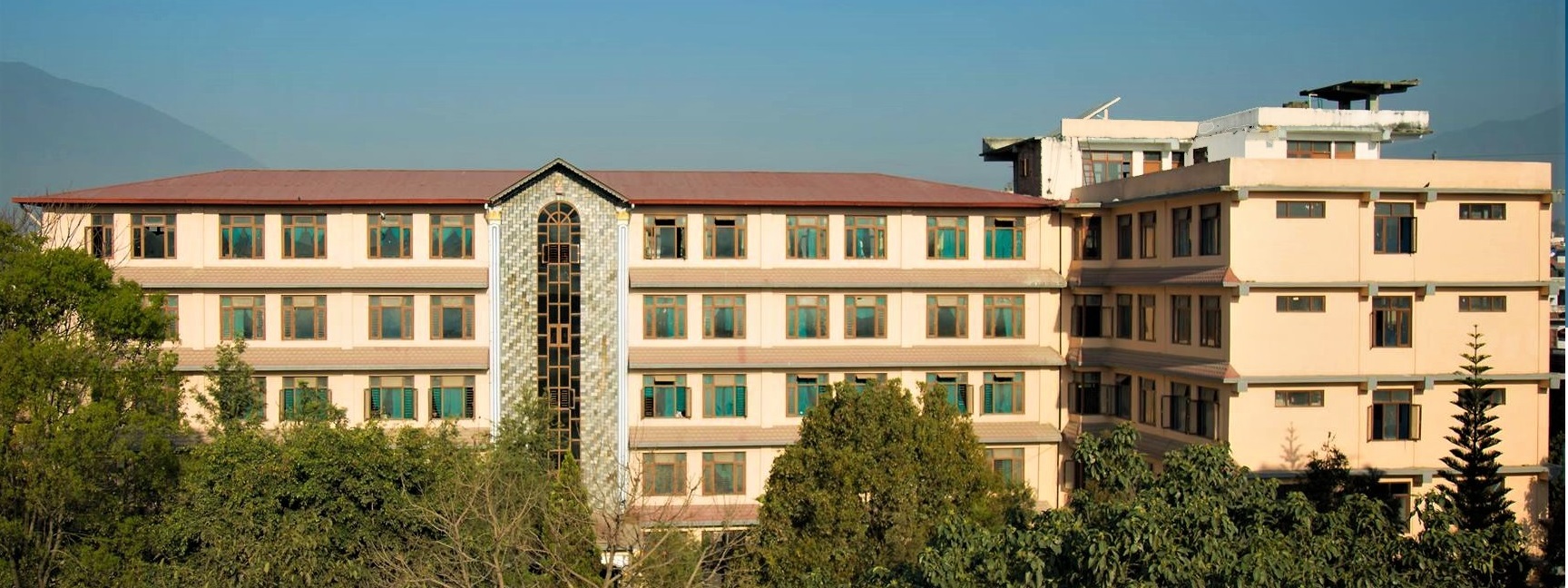 Fluorescent Secondary School campus