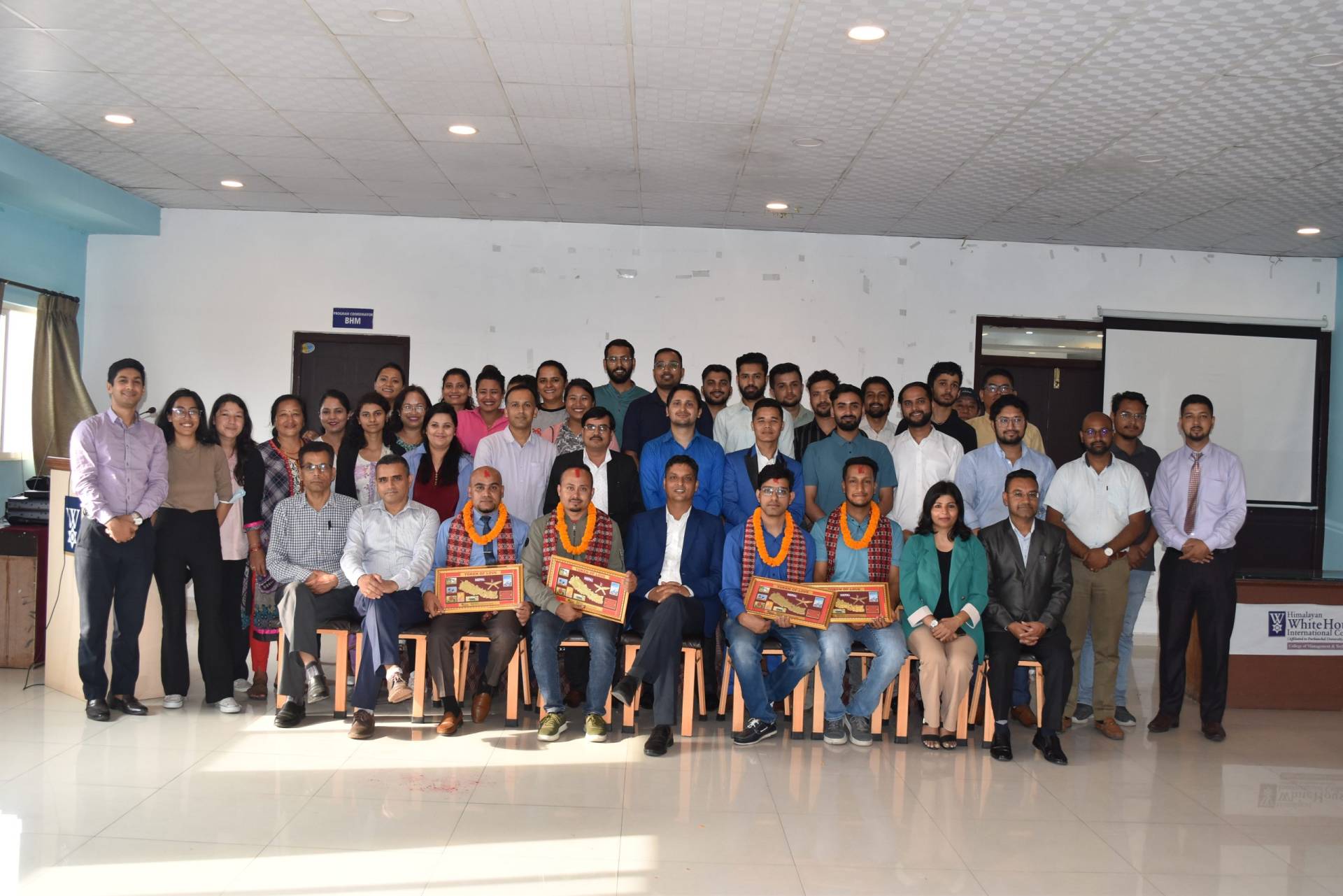 WhiteHouse College of Management and Technology gallery image 1